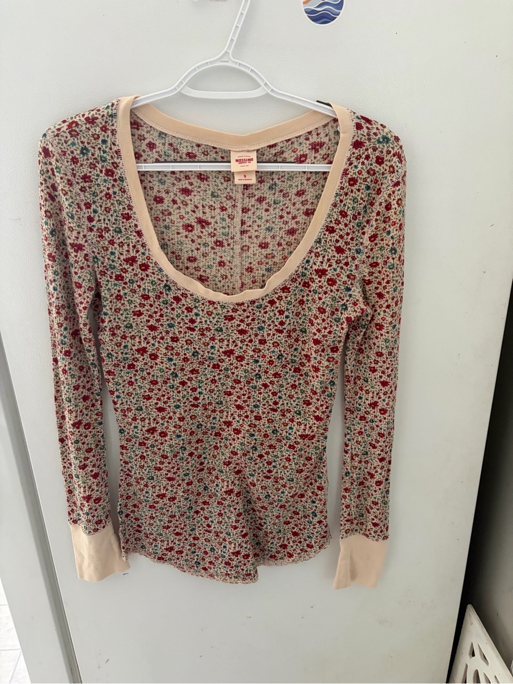 Mossimo Supply Co. Beige Floral Scoop-Neck Long Sleeve Tee Mid 2000s